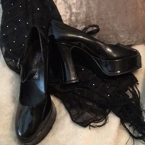BNWOT PATENT LEATHER PUMPS SZ 7 👠